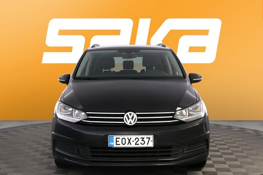 Volkswagen Touran vaihtoauto