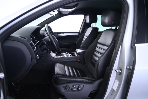 Volkswagen Touareg vaihtoauto