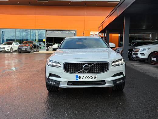 Volvo V90 Cross Country vaihtoauto