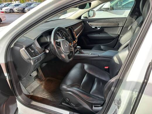 Volvo V90 Cross Country vaihtoauto