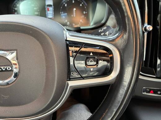 Volvo V90 Cross Country vaihtoauto