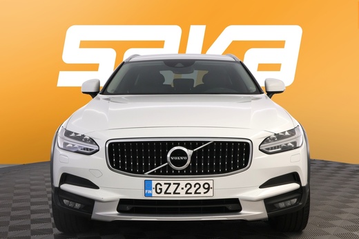 Volvo V90 Cross Country vaihtoauto