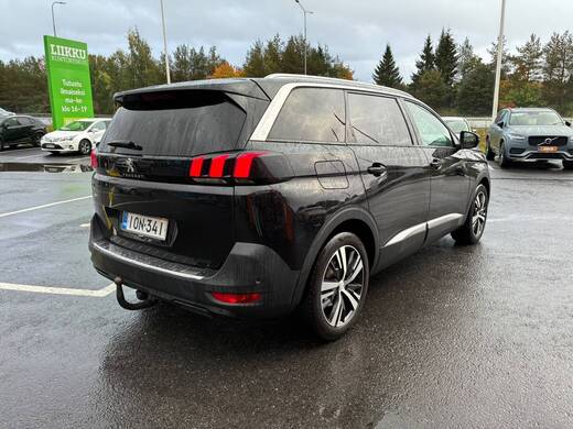 Peugeot 5008 vaihtoauto