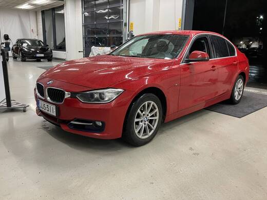 BMW 320 vaihtoauto