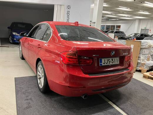 BMW 320 vaihtoauto