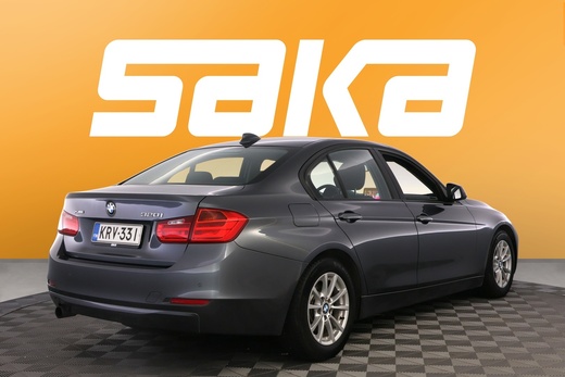 BMW 320 vaihtoauto