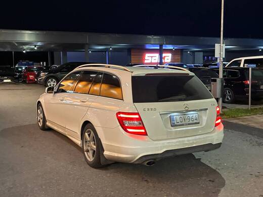 Mercedes-Benz C vaihtoauto