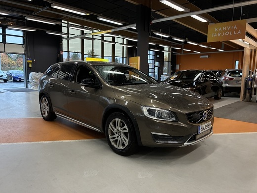 Volvo V60 Cross Country vaihtoauto