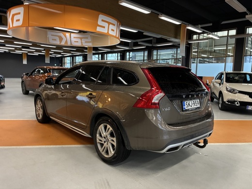 Volvo V60 Cross Country vaihtoauto