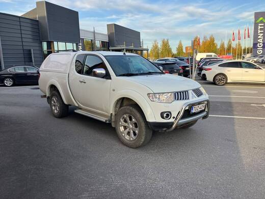 Mitsubishi L200 vaihtoauto