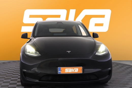 Tesla Model Y vaihtoauto