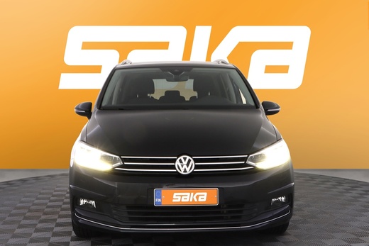 Volkswagen Touran vaihtoauto