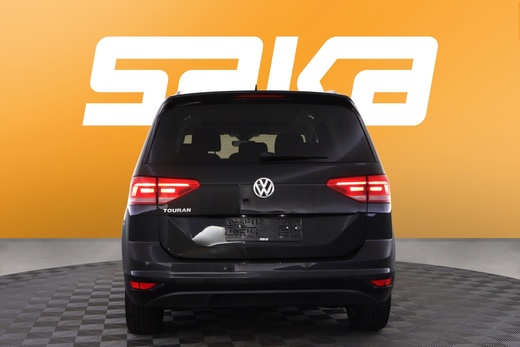 Volkswagen Touran vaihtoauto
