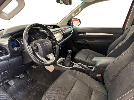 Toyota Hilux vaihtoauto