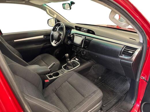 Toyota Hilux vaihtoauto