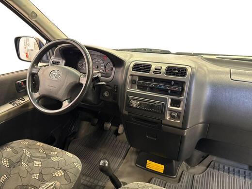 Toyota Hiace vaihtoauto