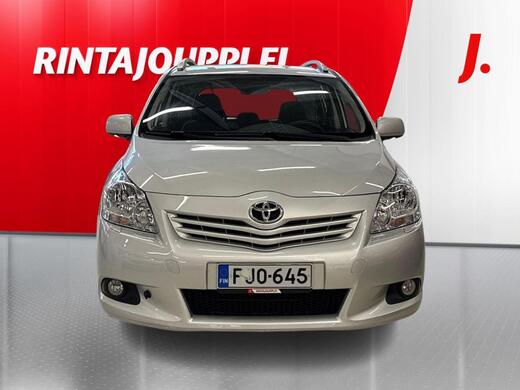 Toyota Verso vaihtoauto