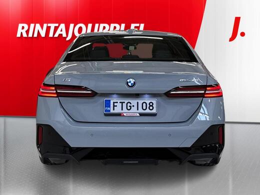 BMW i5 vaihtoauto