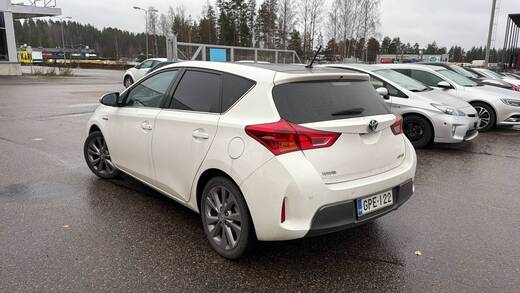 Toyota Auris vaihtoauto
