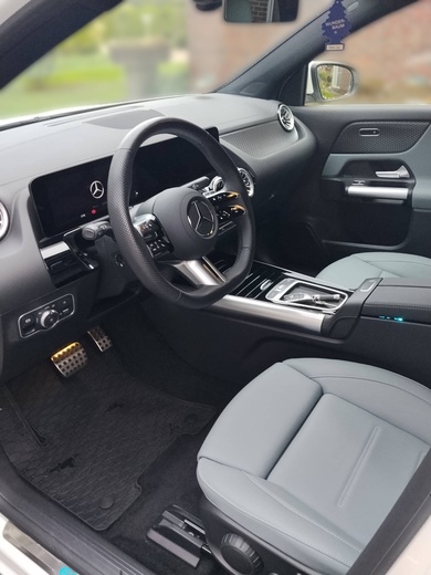 Mercedes-Benz EQA vaihtoauto