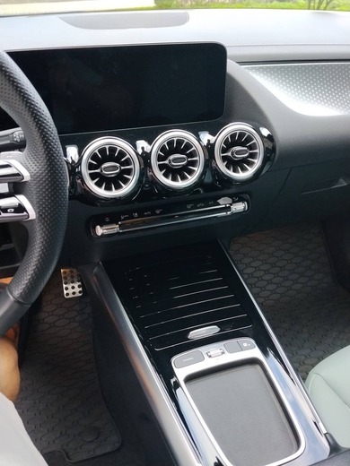 Mercedes-Benz EQA vaihtoauto