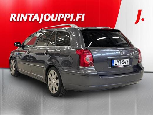 Toyota Avensis vaihtoauto