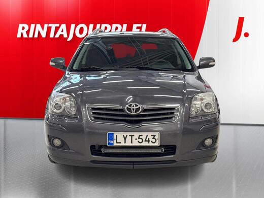 Toyota Avensis vaihtoauto