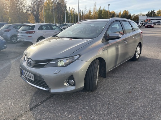 Toyota Auris vaihtoauto