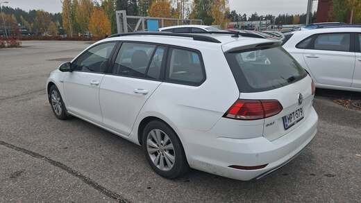 Volkswagen Golf vaihtoauto