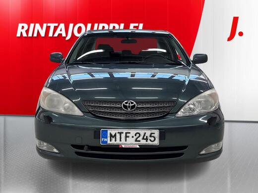 Toyota Camry vaihtoauto