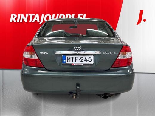 Toyota Camry vaihtoauto