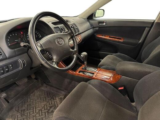 Toyota Camry vaihtoauto