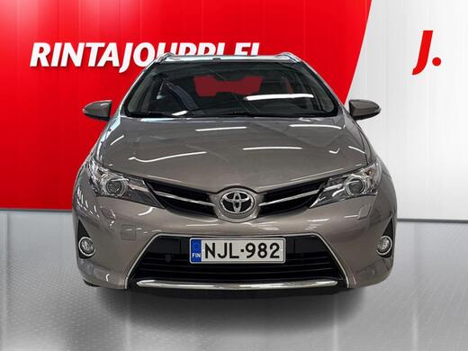 Toyota Auris vaihtoauto