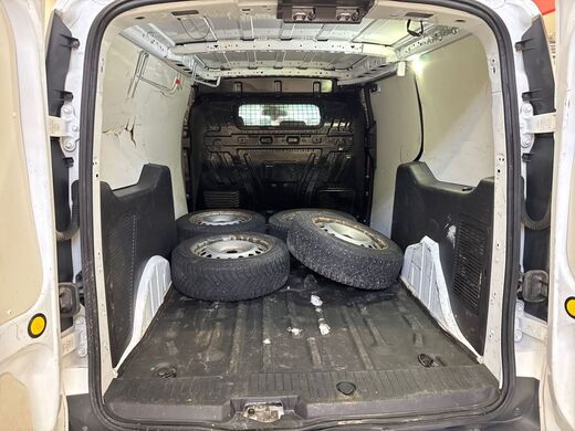 Ford Transit Connect vaihtoauto