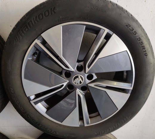 Skoda Enyaq vaihtoauto