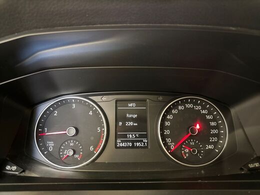 Volkswagen Caravelle vaihtoauto