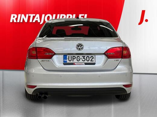 Volkswagen Jetta vaihtoauto