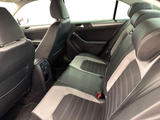 Volkswagen Jetta vaihtoauto
