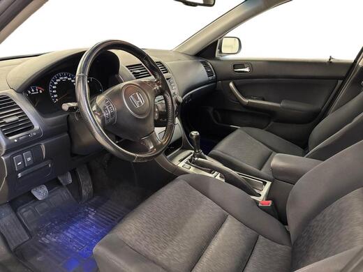 Honda Accord vaihtoauto