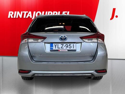 Toyota Auris vaihtoauto