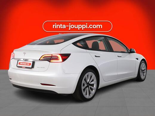 Tesla Model 3 vaihtoauto