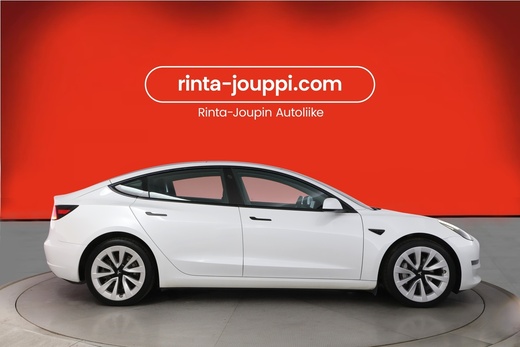 Tesla Model 3 vaihtoauto