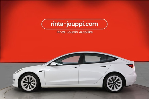 Tesla Model 3 vaihtoauto
