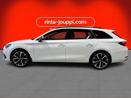 SEAT Leon Sportstourer vaihtoauto