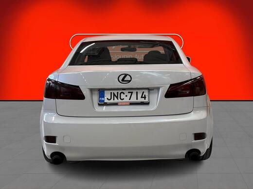 Lexus IS vaihtoauto