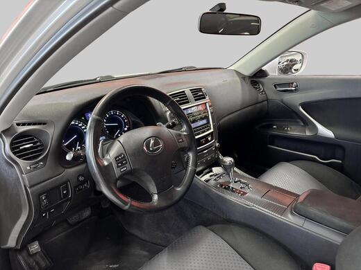 Lexus IS vaihtoauto