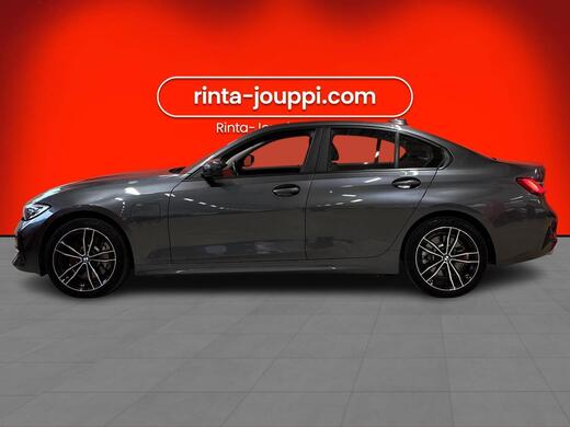 BMW 330 vaihtoauto