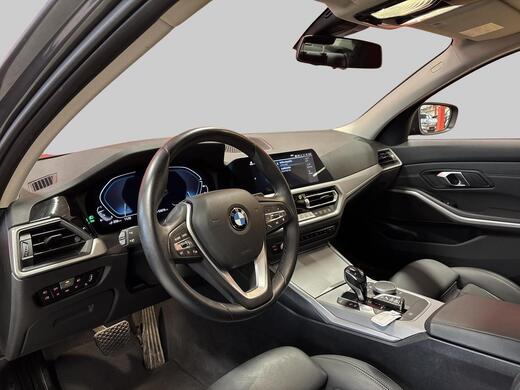 BMW 330 vaihtoauto