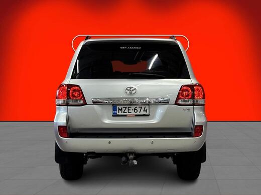 Toyota Land Cruiser vaihtoauto