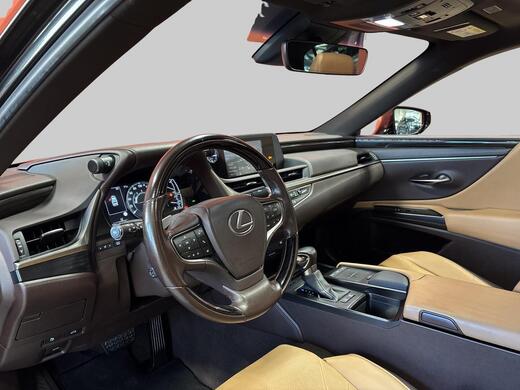 Lexus ES vaihtoauto